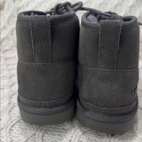 UGG brand new without box gray chukka boots. - Picture 4 of 8